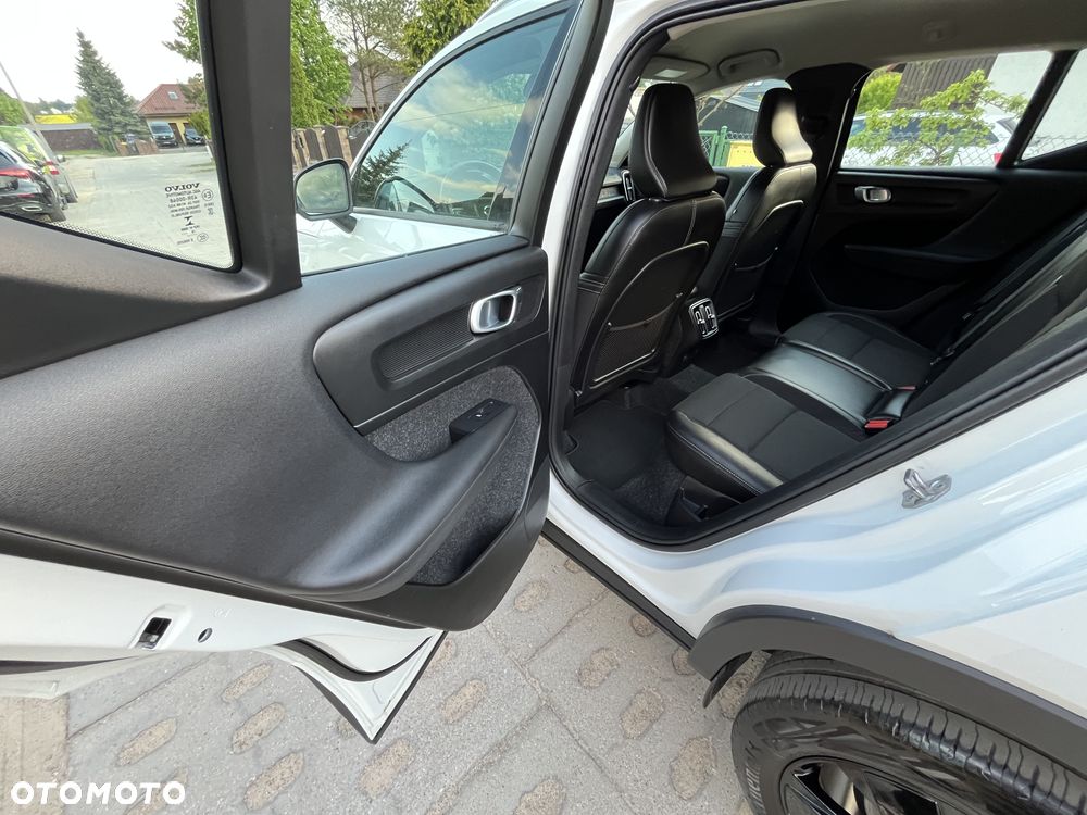 Volvo XC 40 T3 Momentum Pro - 8