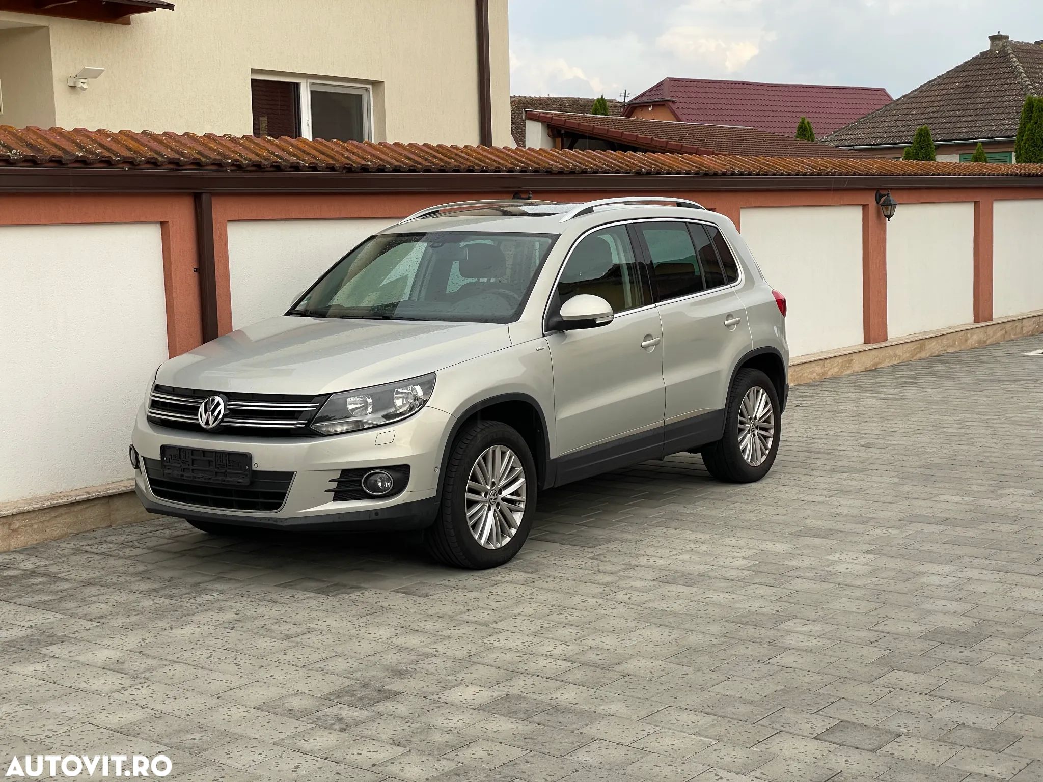 Volkswagen Tiguan 2.0 TDI DPF 4Motion Automatik Sport & Style - 1