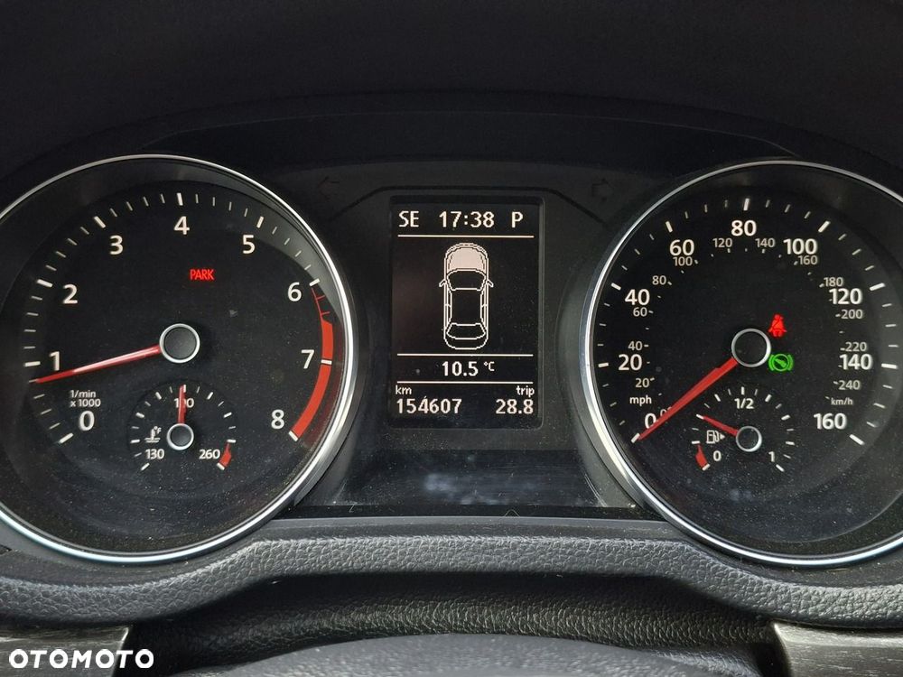 Volkswagen Passat - 23