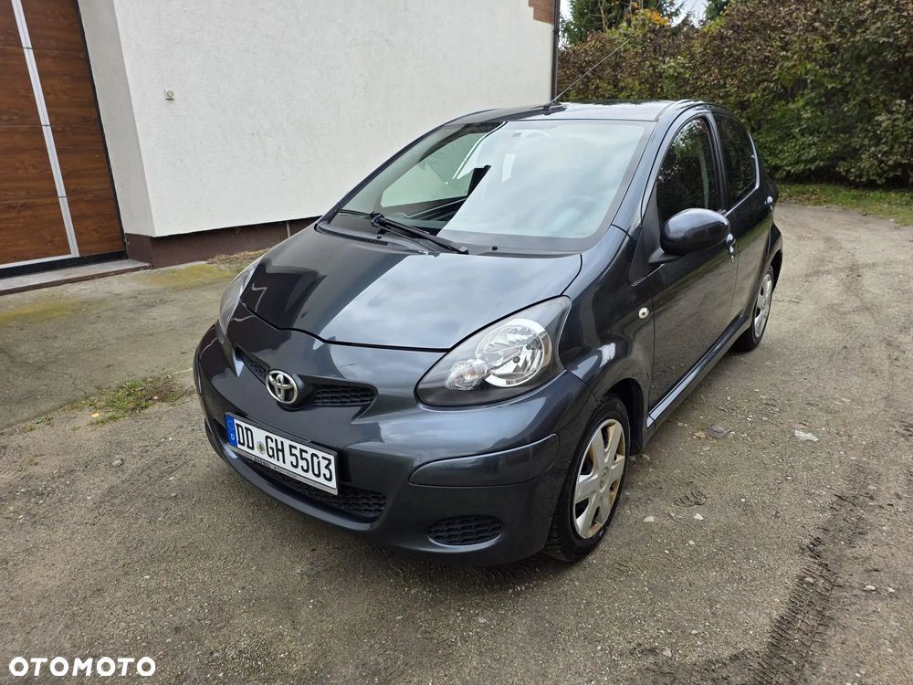 Toyota Aygo Black - 24