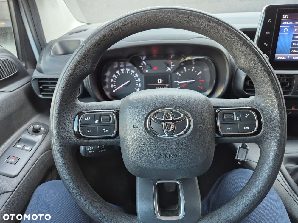 Toyota Proace City - 13