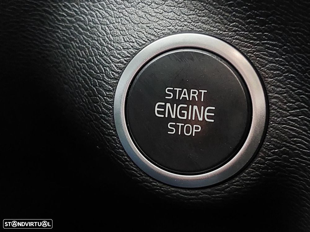 Volvo XC 40 1.5 T5 PHEV Momentum Plus - 32