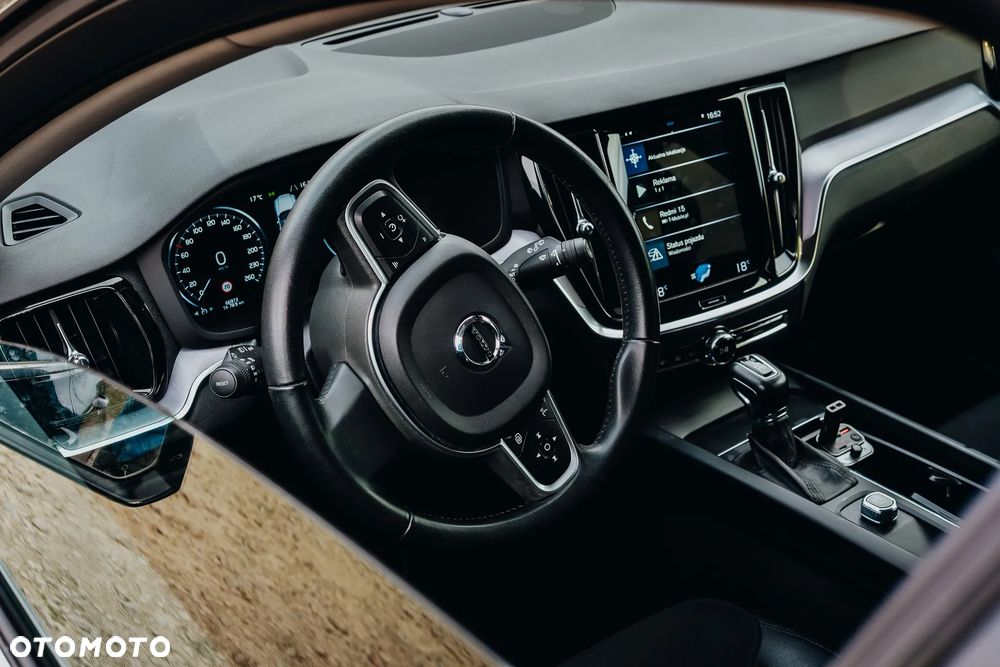 Volvo V60 D3 Momentum - 11