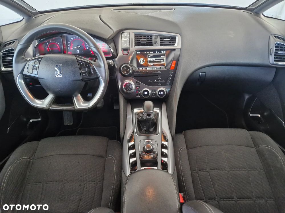 Citroën DS5 1.6 BlueHDi SoChic - 14