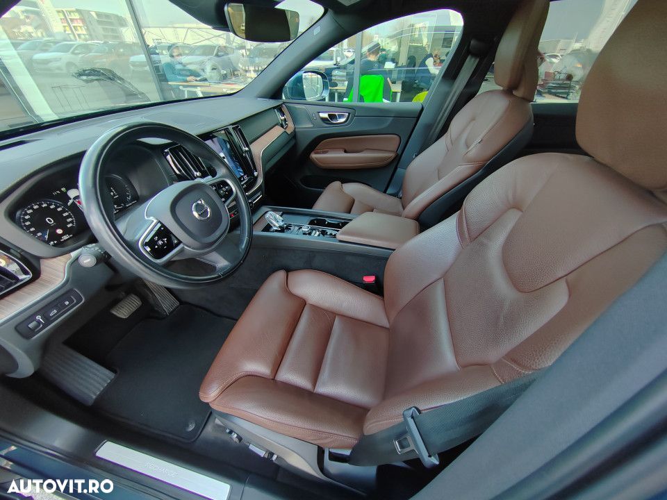 Volvo XC 60 T8 AWD Recharge Geartronic Inscription - 12