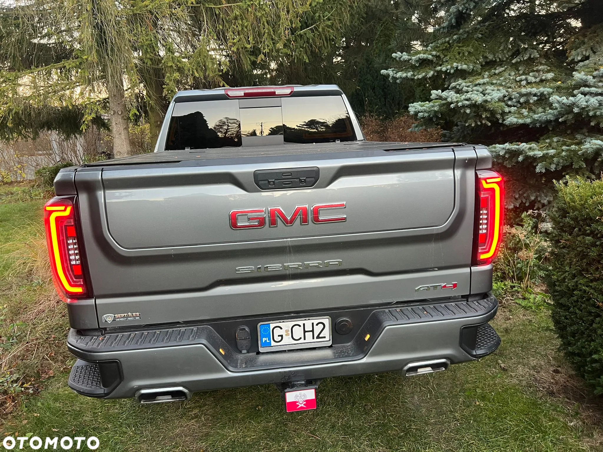 GMC Sierra - 22