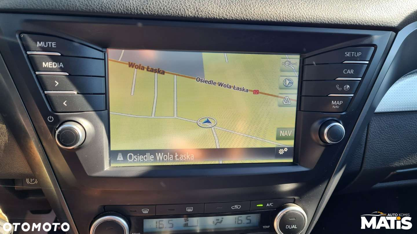 Toyota Avensis - 18