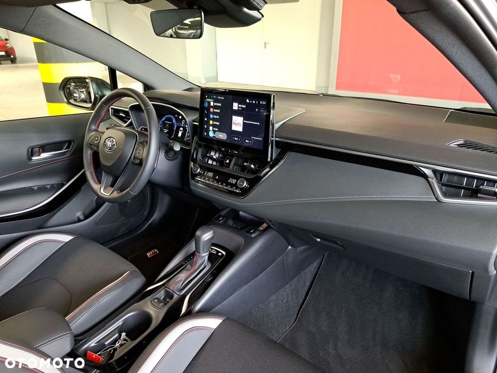 Toyota Corolla 2.0 Hybrid GR Sport - 18