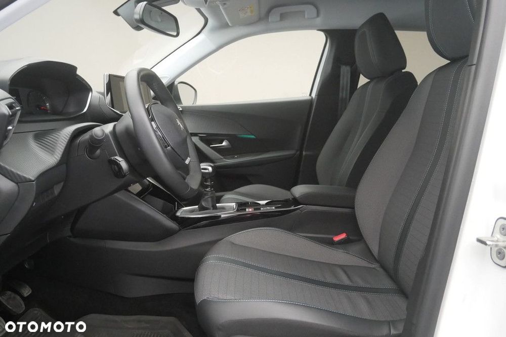 Peugeot 2008 1.2 PureTech Allure S&S - 12