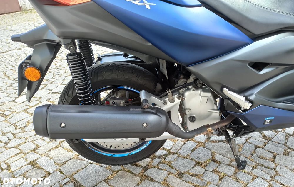 Yamaha X-max - 8