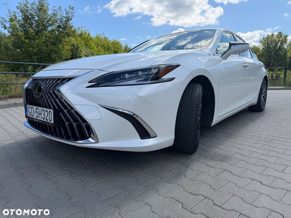 Lexus ES 300h Prestige - 5