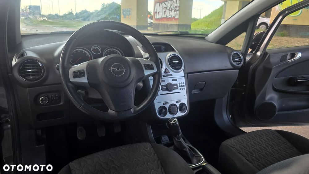 Opel Corsa 1.2 16V Enjoy - 32