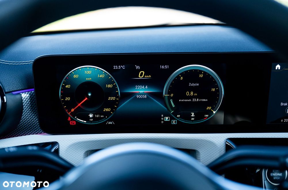 Mercedes-Benz CLA - 10