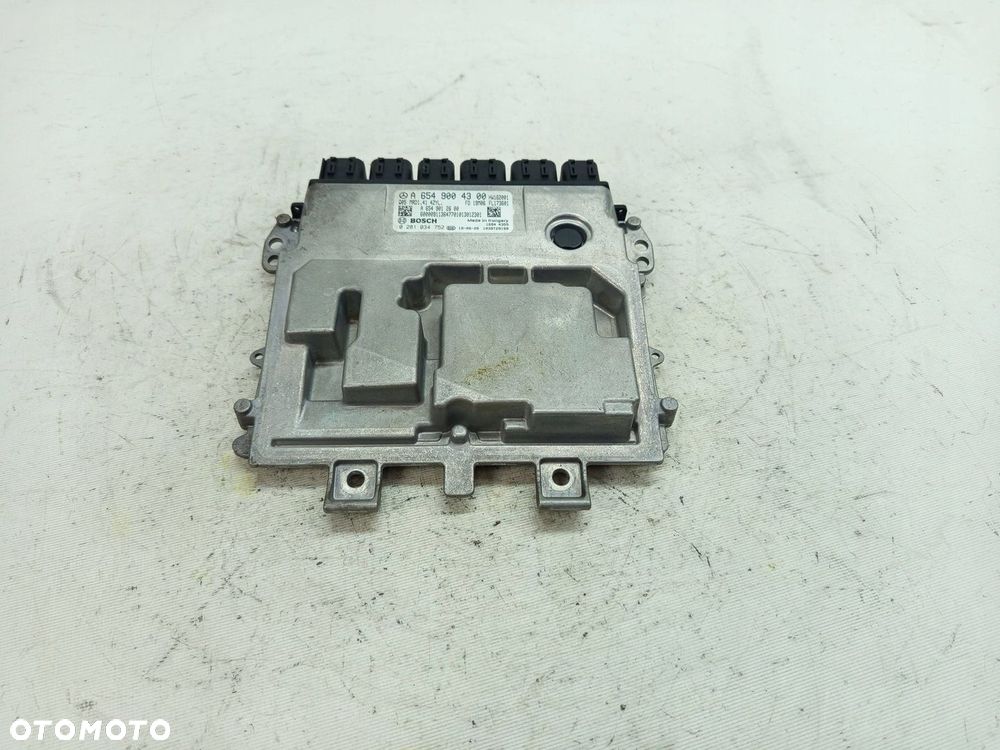 STEROWNIK KOMPUTER SILNIKA MERCEDES A W177 B W247 2.0 CDI A6549004300 - 3