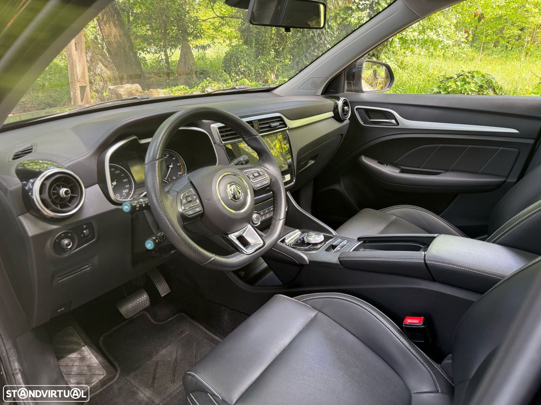MG ZS EV 44.5 kWh Luxury - 11