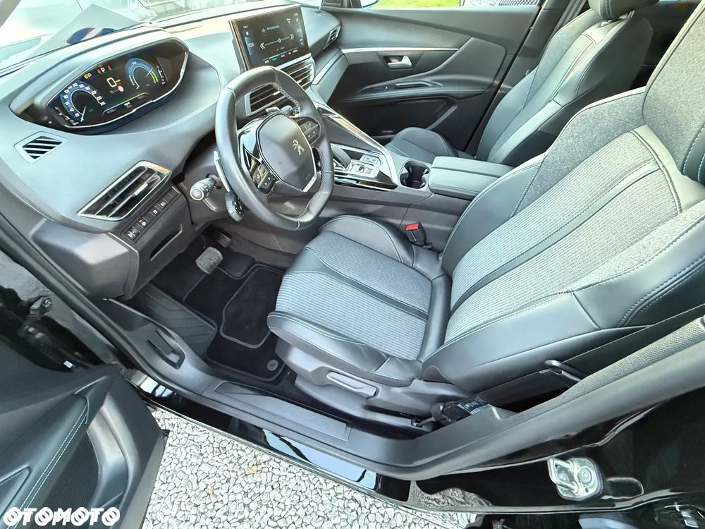 Peugeot 3008 1.6 PureTech Hybrid PHEV Allure Pack S&S EAT8 - 25