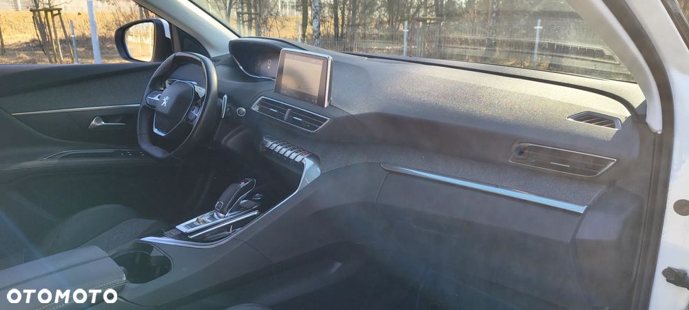 Peugeot 3008 1.2 PureTech Allure S&S EAT6 - 13