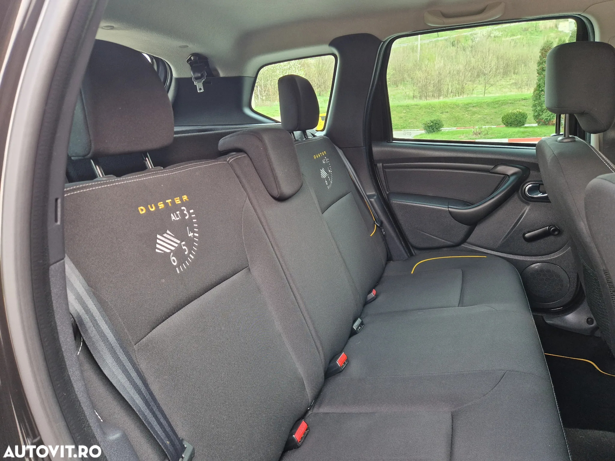 Dacia Duster 1.5 dCi 4x2 Laureate - 14