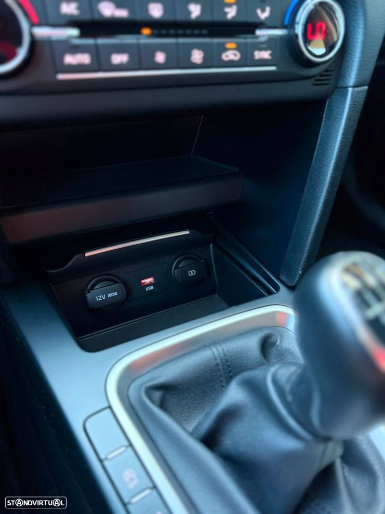 Kia XCeed 1.0 T-GDI Dynamic - 31