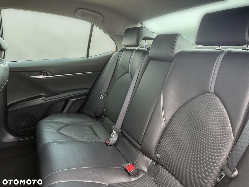 Toyota Camry 2.5 Hybrid Executive CVT - 15