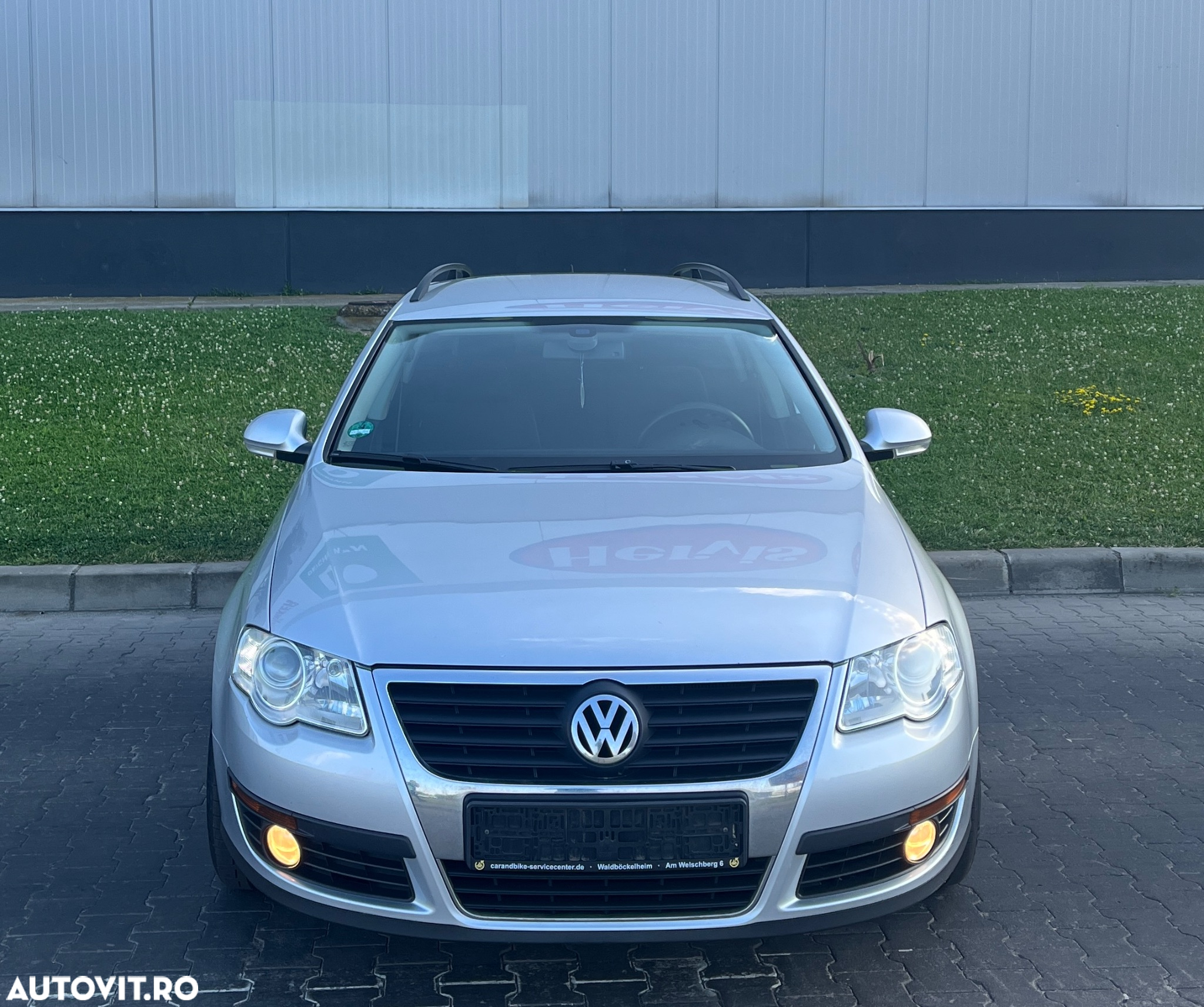 Volkswagen Passat - 2