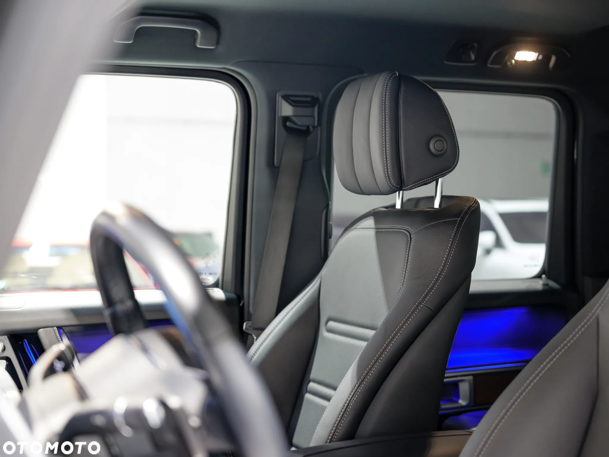 Mercedes-Benz Klasa G 400 d - 40