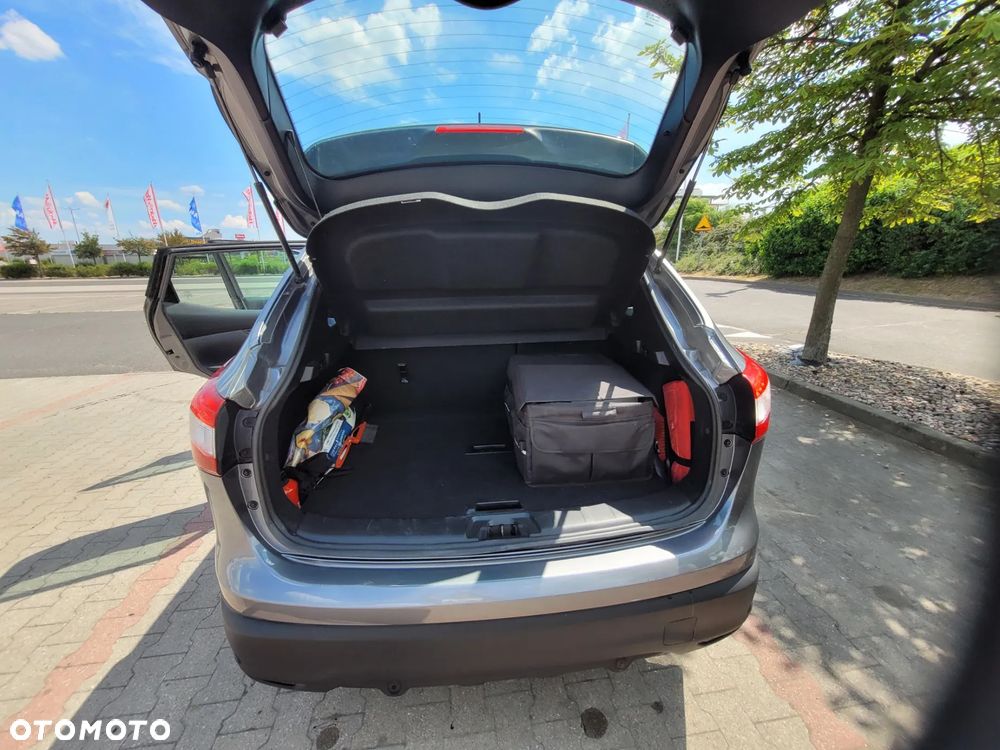 Nissan Qashqai 1.2 DIG-T Xtronic ACENTA - 12
