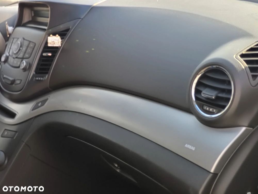 Chevrolet Orlando 1.8 LS - 29