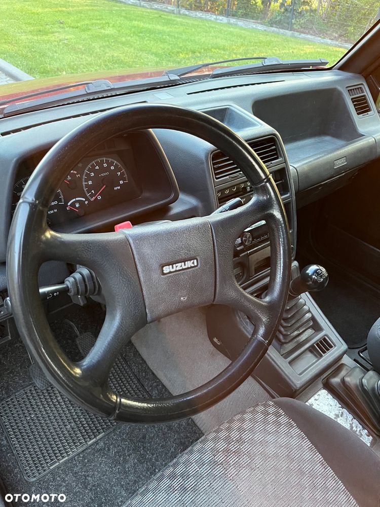 Suzuki Vitara - 8