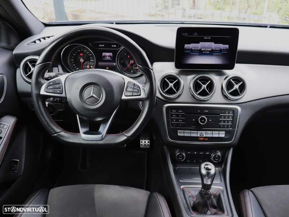 Mercedes-Benz GLA 180 d AMG Line - 9