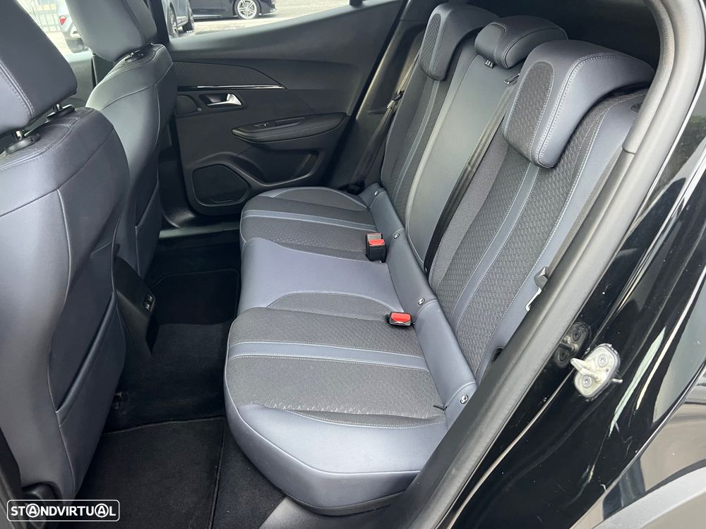 Peugeot 2008 1.5 BlueHDi Allure Pack EAT8 - 18