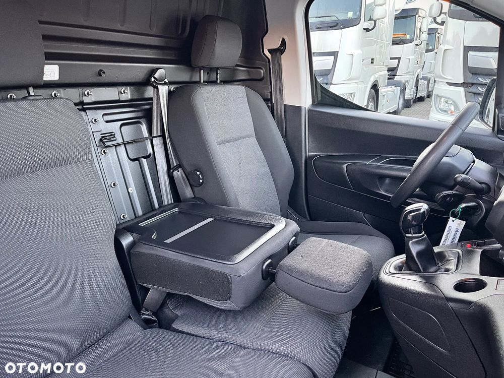Citroën BERLINGO LONG / 3 OSOBY / SALON POLSKA / BEZWYPADKOWY / DOSTĘPNE 15 SZTUK - 18