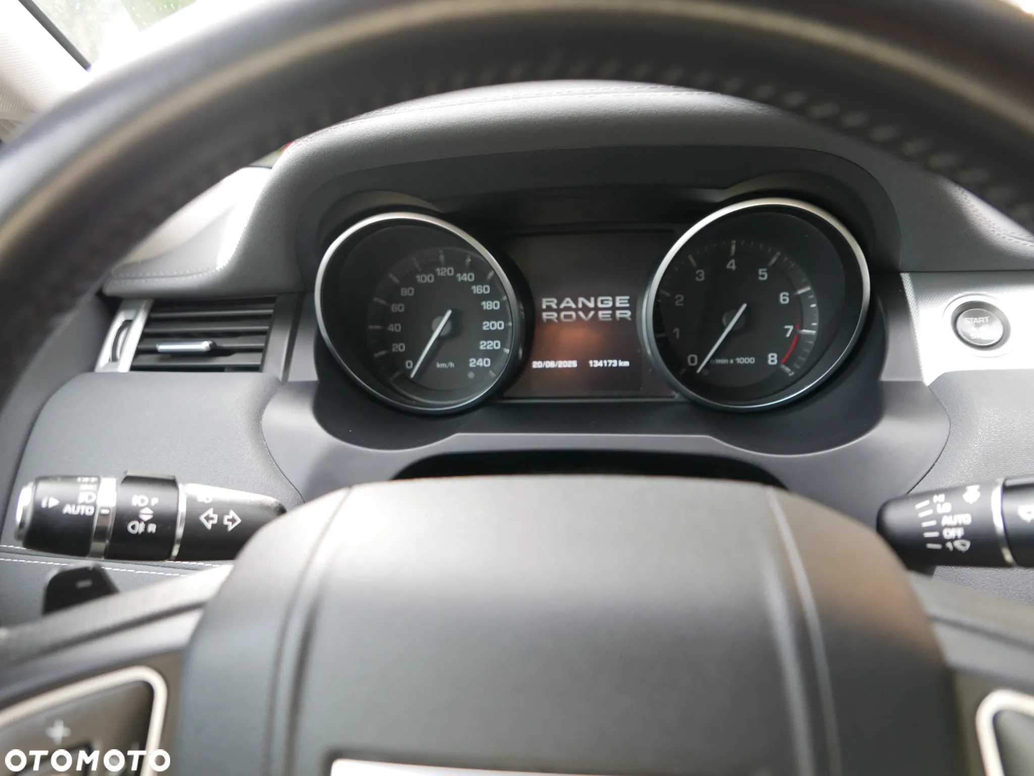 Land Rover Range Rover Evoque - 22
