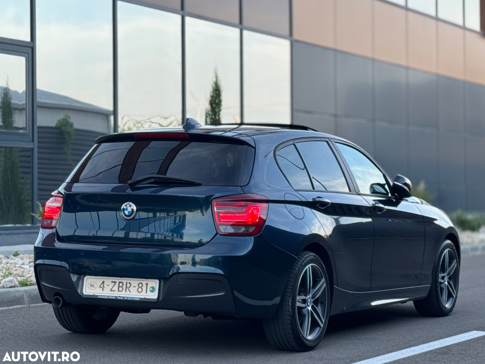 BMW Seria 1 120d Sport-Aut. Sport Line - 4