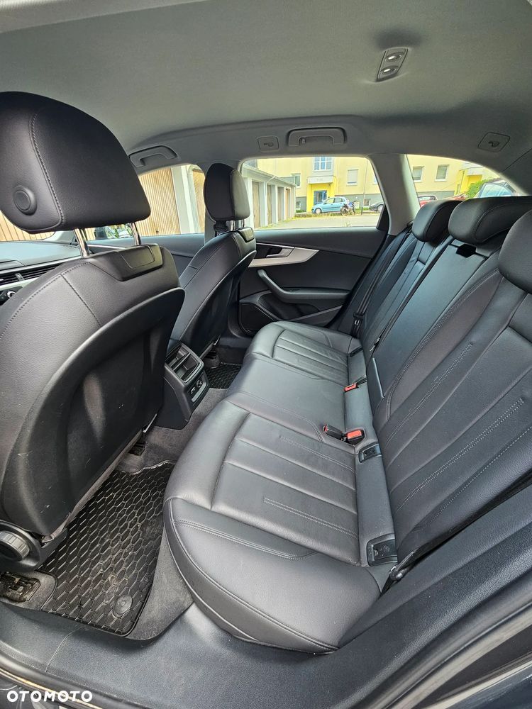 Audi A4 Avant 40 g-tron S tronic - 9