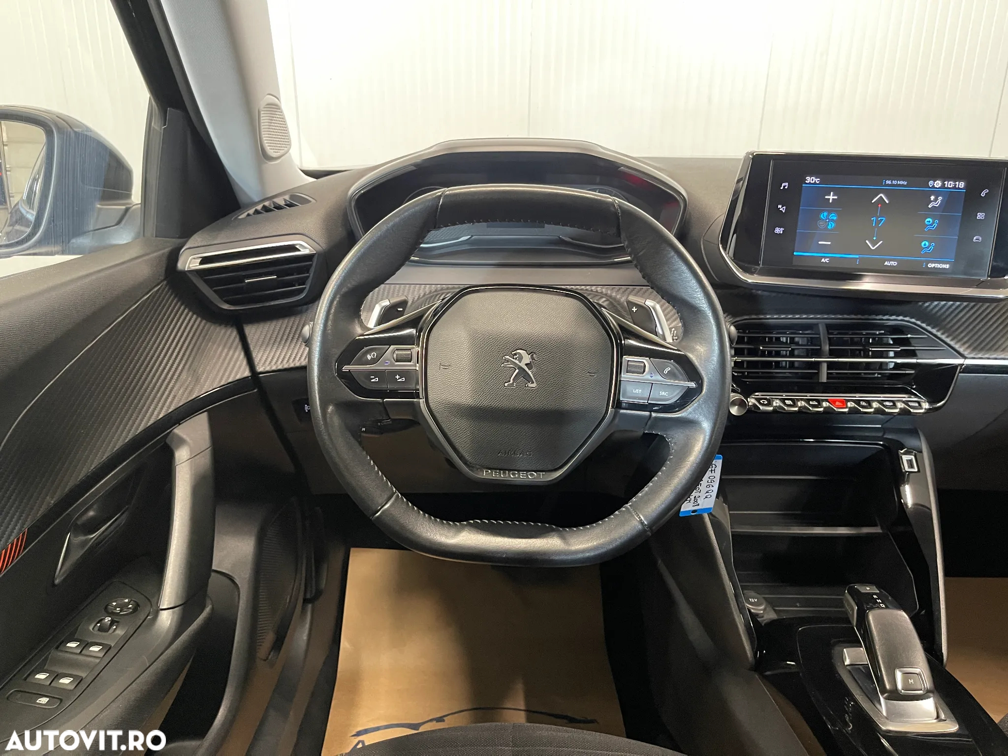 Peugeot 2008 - 7