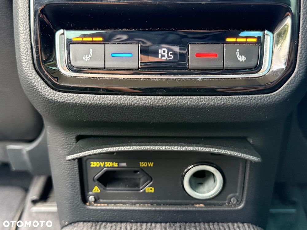 Volkswagen Passat - 14