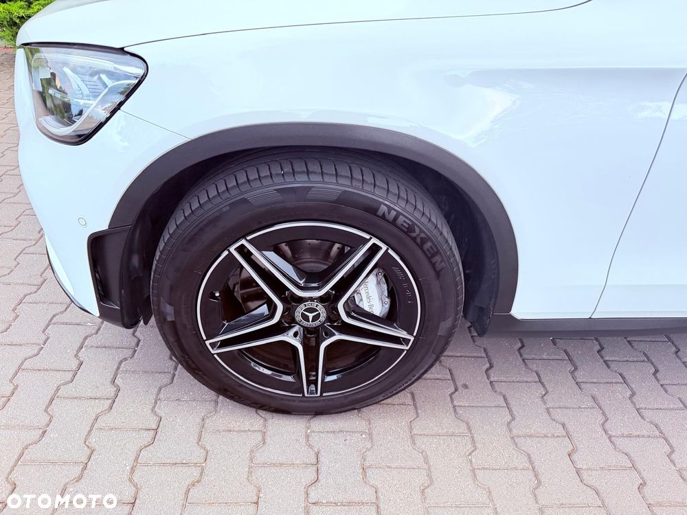 Mercedes-Benz GLC - 24