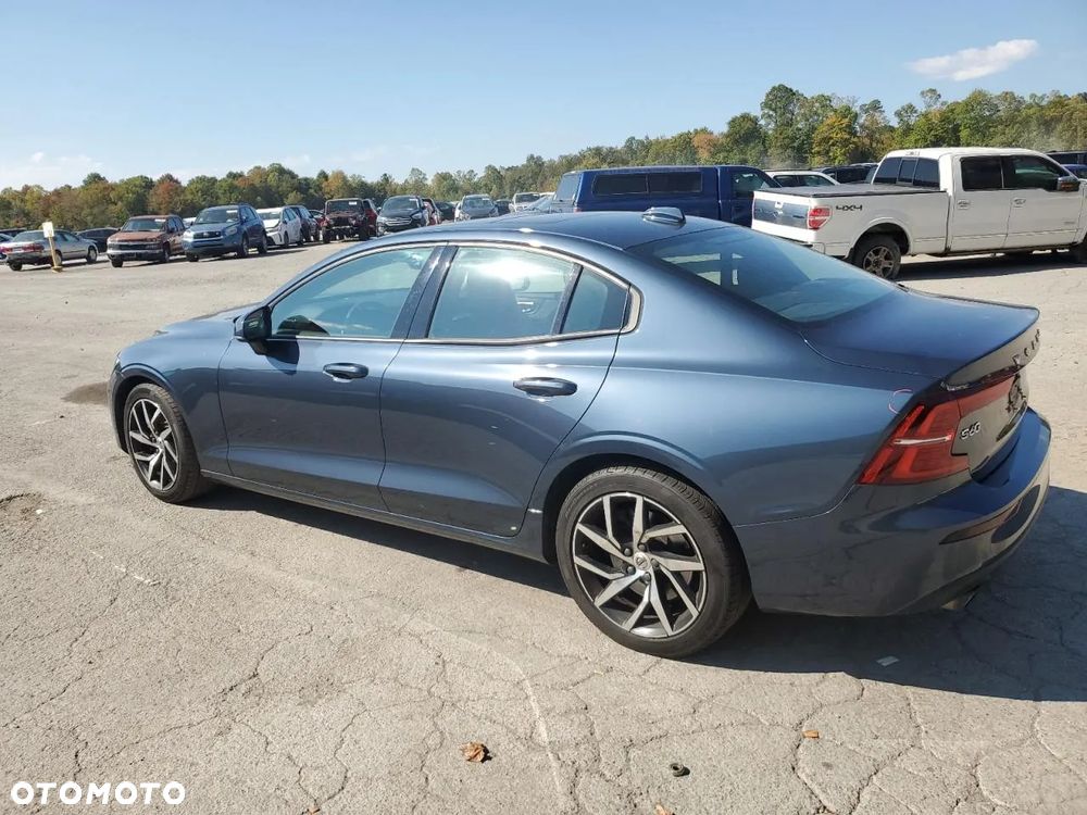 Volvo S60 T6 AWD Momentum Pro - 2
