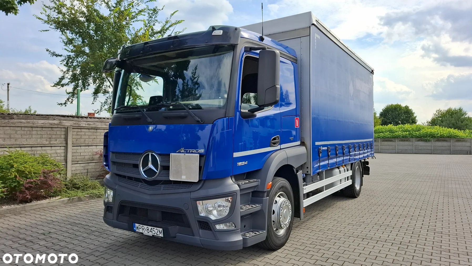 Mercedes-Benz ACTROS 1824 / PEŁNY ADR / RAMA POD ZABUDOWE 5.22 / DMC 18000 / MAŁO UŻYWANY ! - 1