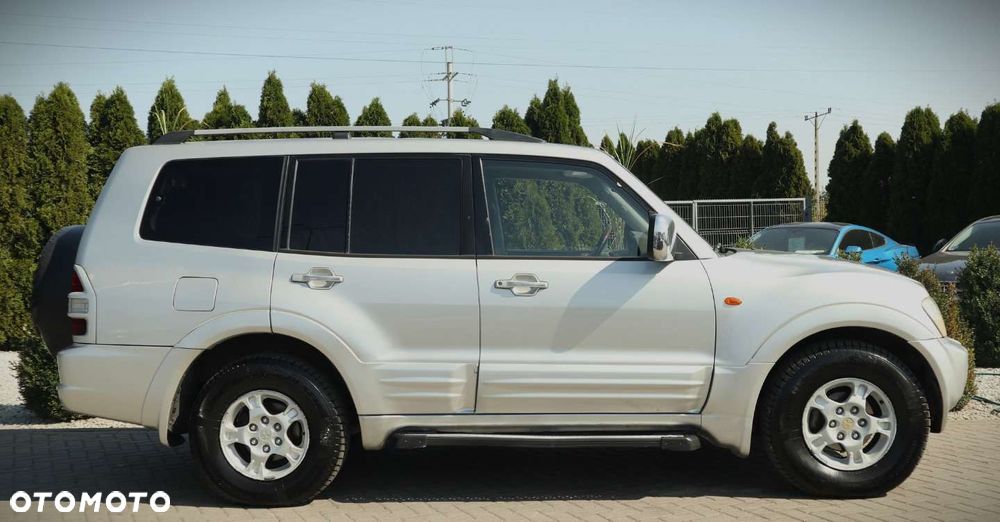 Mitsubishi Pajero - 4