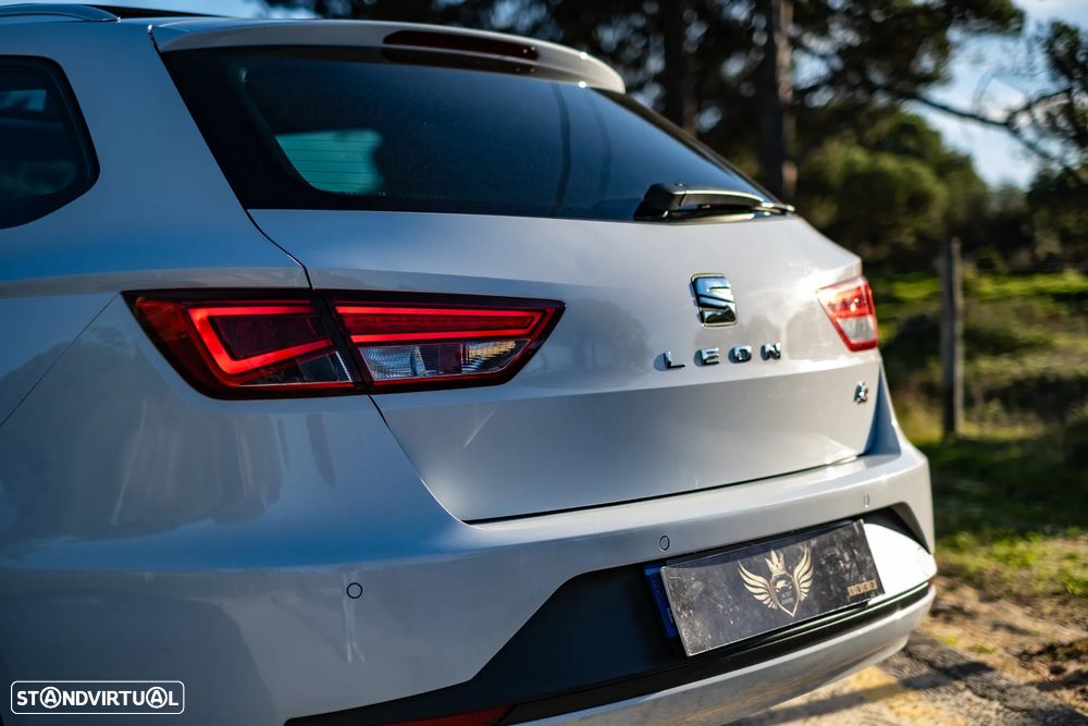 SEAT Leon ST 2.0 TDI S&S FR - 8