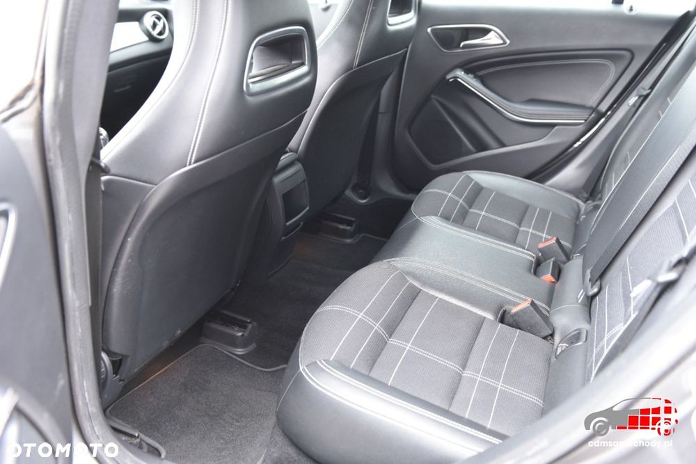 Mercedes-Benz CLA - 19
