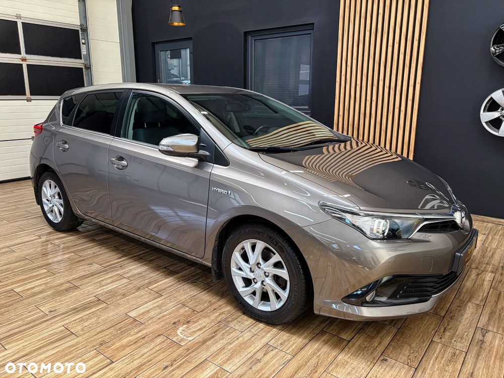 Toyota Auris - 5
