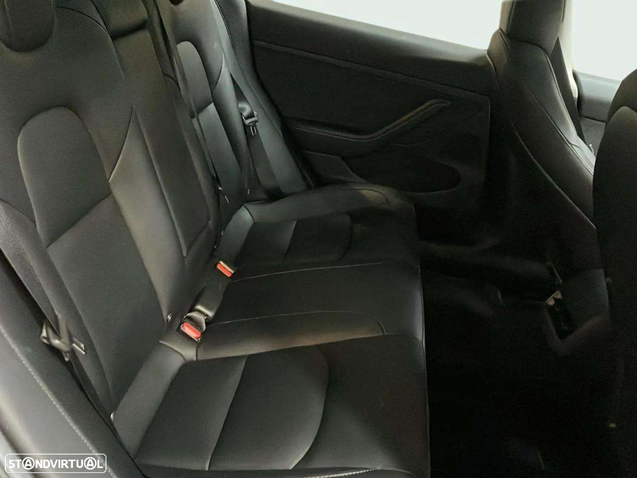 Tesla Model 3 - 13