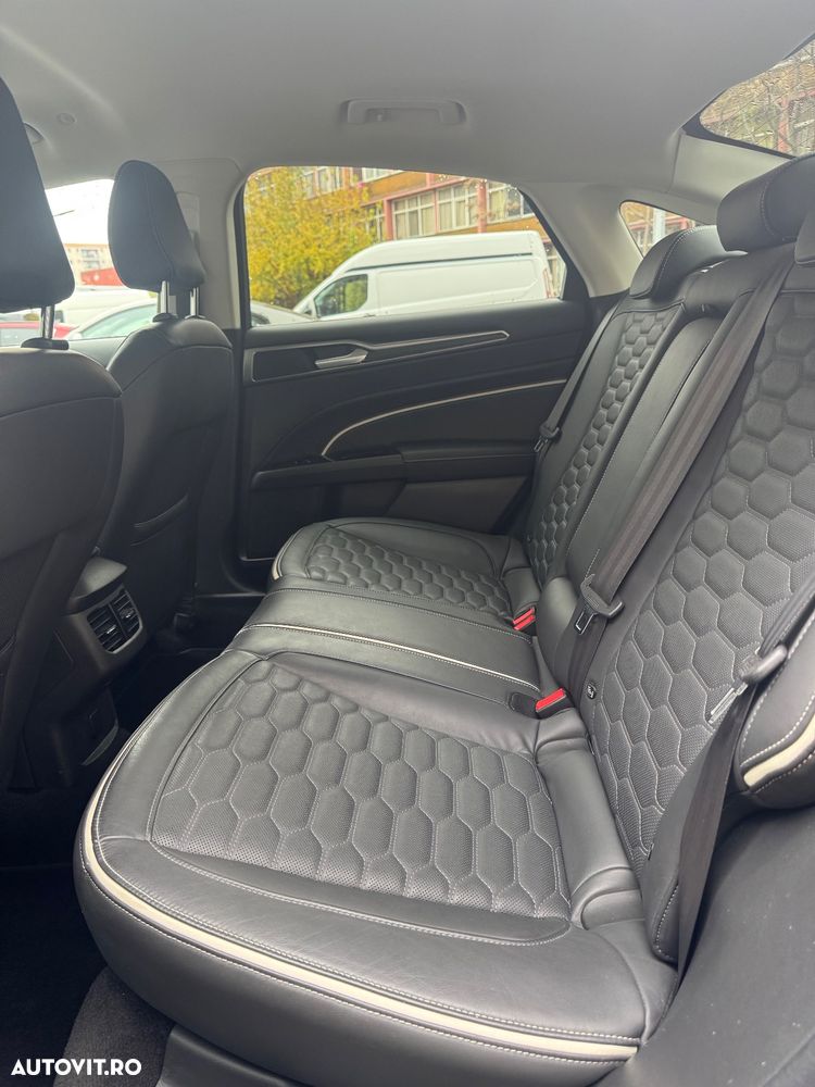 Ford Mondeo 2.0 HEV Vignale - 6