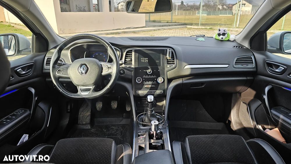 Renault Megane - 5