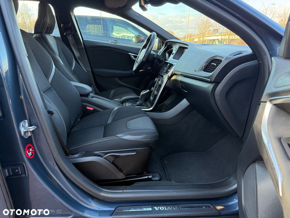 Volvo V40 D2 Geartronic Momentum - 8