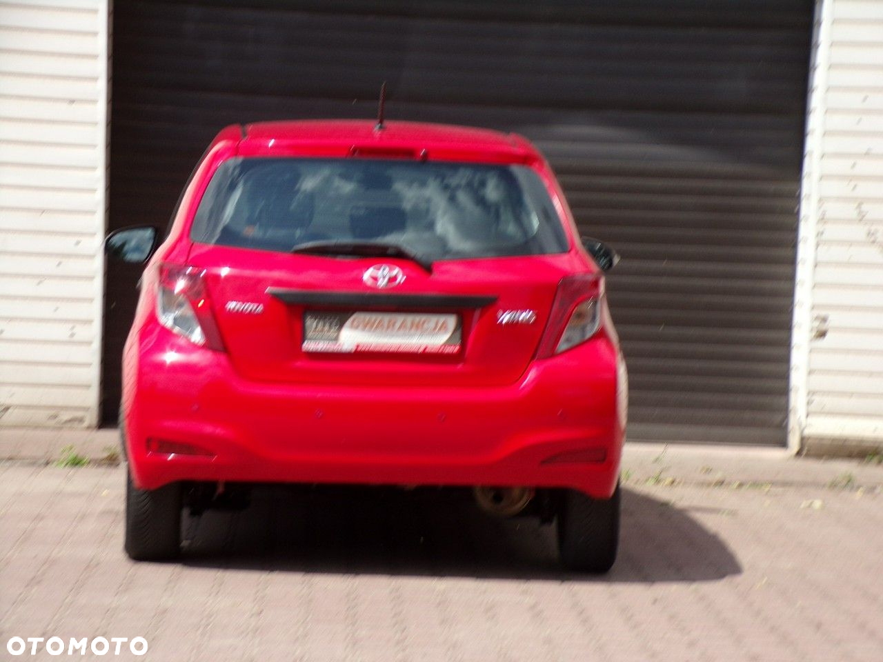 Toyota Yaris - 12