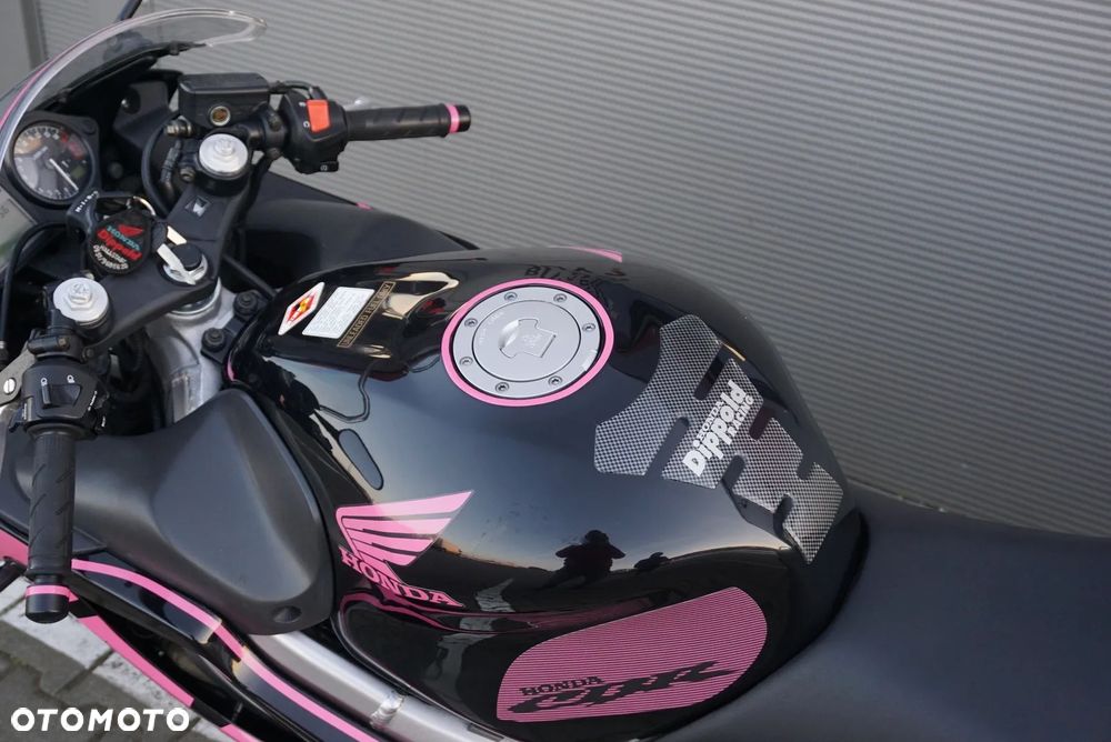 Honda CBR - 16